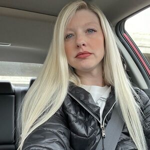 Meet your Posher, Kelli